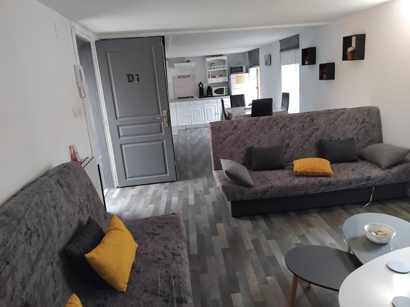 Appartement En Duplex 1 Mirecourt Zewnętrze zdjęcie