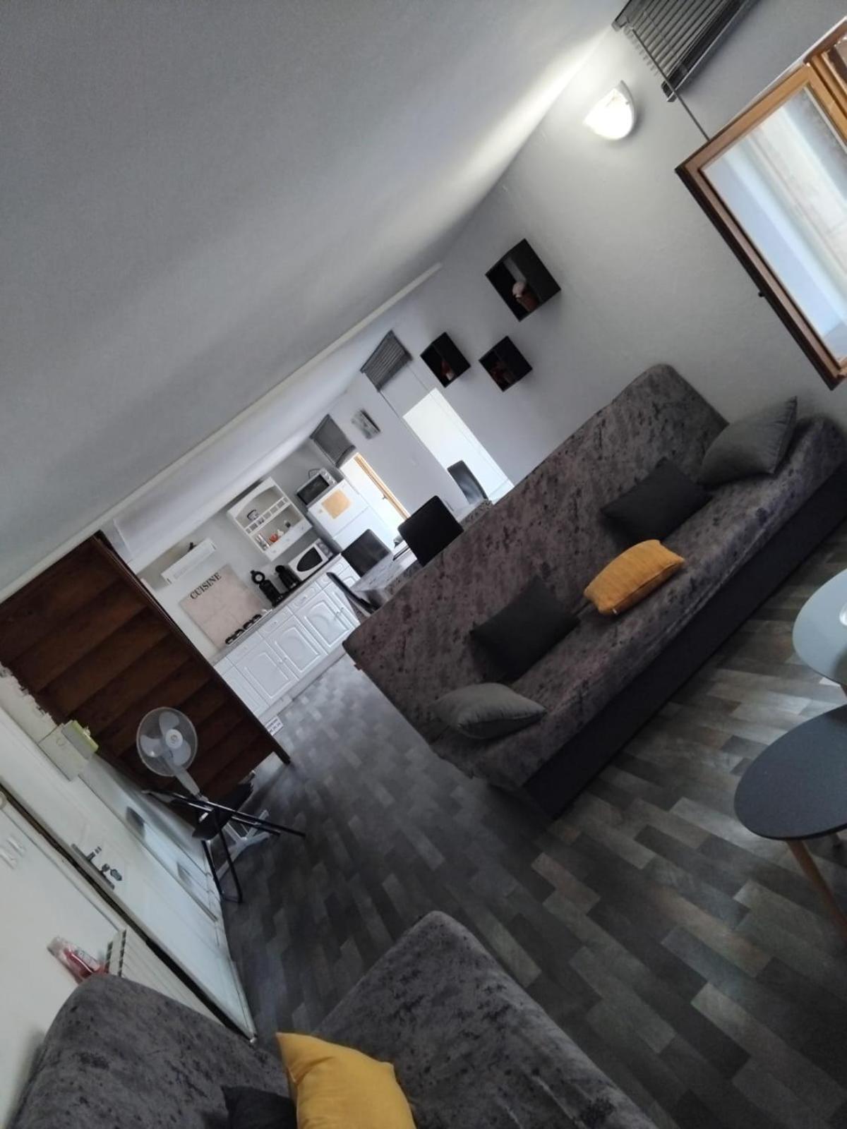 Appartement En Duplex 1 Mirecourt Zewnętrze zdjęcie